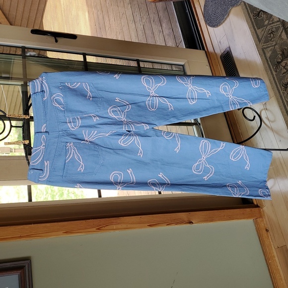 Bailey Rose Blue with Pink Bow Pattern, Wide Leg Sz. M Blue Jeans - Picture 4 of 12